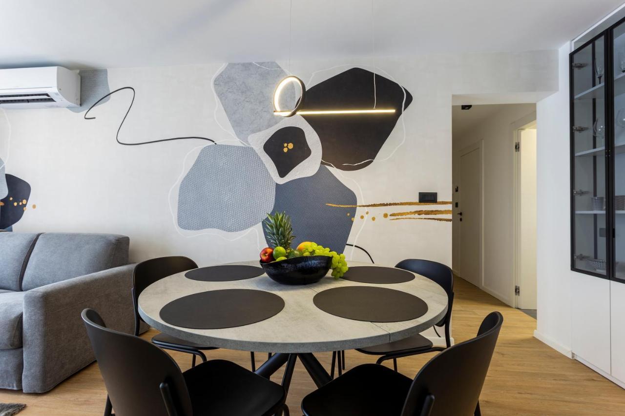 Apartman Izis Centar Pule Pola Esterno foto