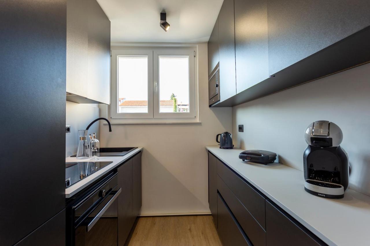 Apartman Izis Centar Pule Pola Esterno foto